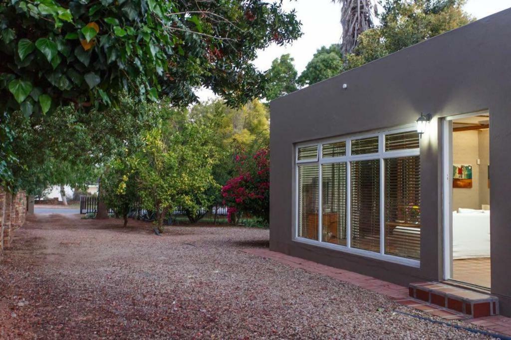 273 Jan Van Riebeeck Oudtshoorn Εξωτερικό φωτογραφία